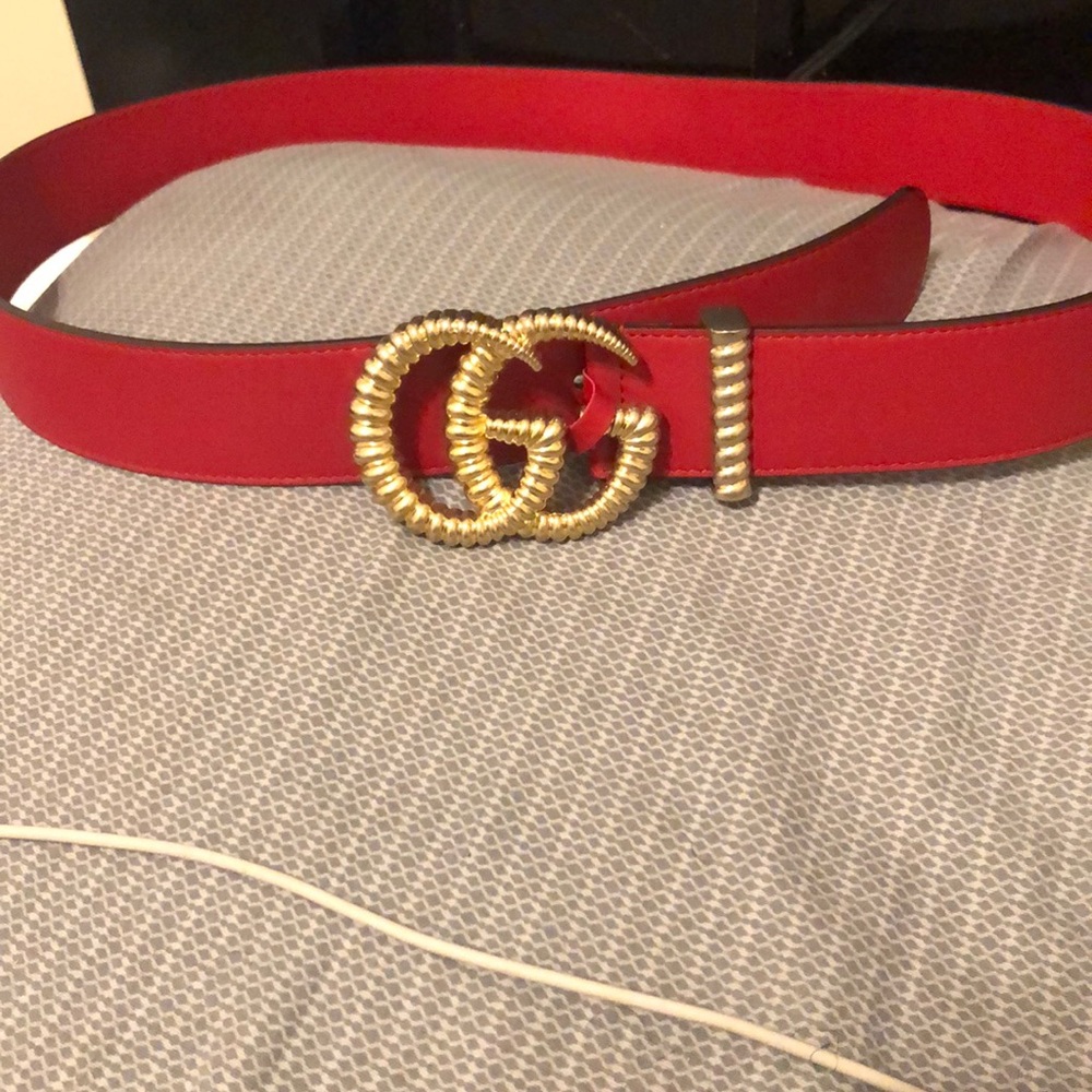 Red Gucci belt